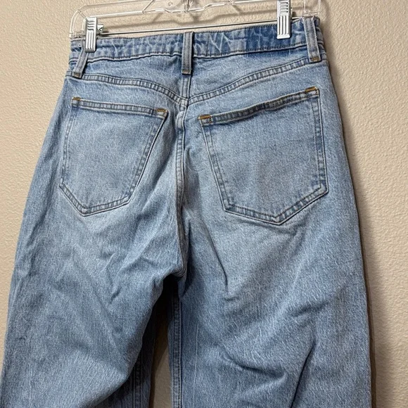 Abercrombie & Fitch High Rise 90s Relaxed Curve Love Jean - Picture 12 of 14